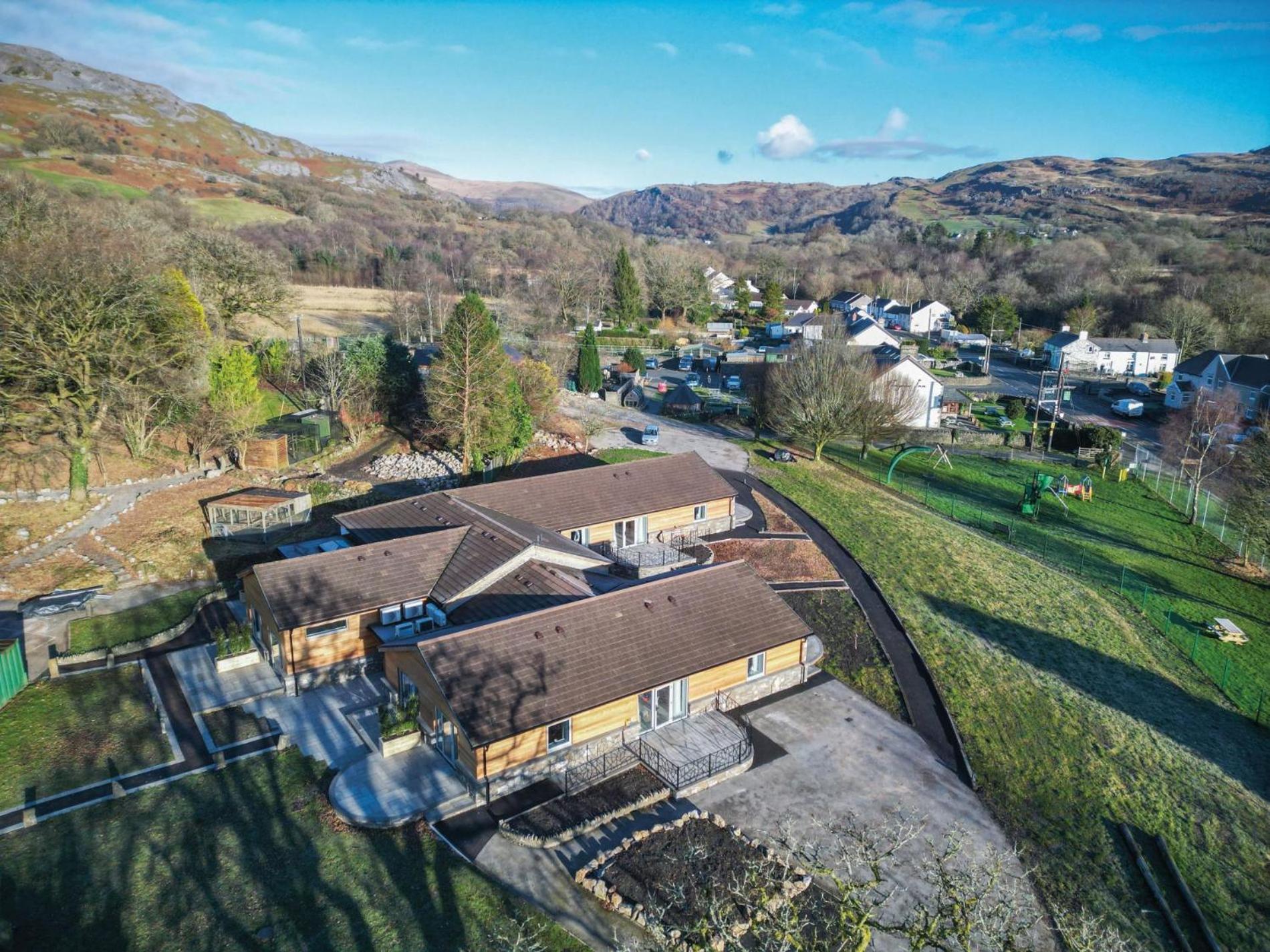 Suite 1 - Sleeping Giant Hotel - Pen Y Cae Inn Brecon Exteriör bild
