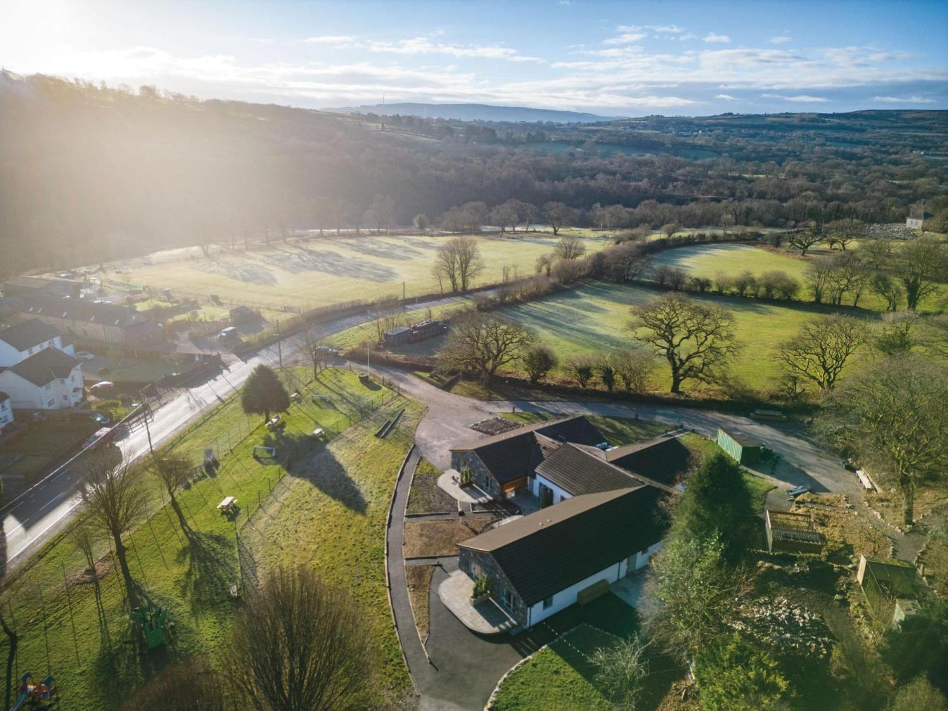 Suite 1 - Sleeping Giant Hotel - Pen Y Cae Inn Brecon Exteriör bild