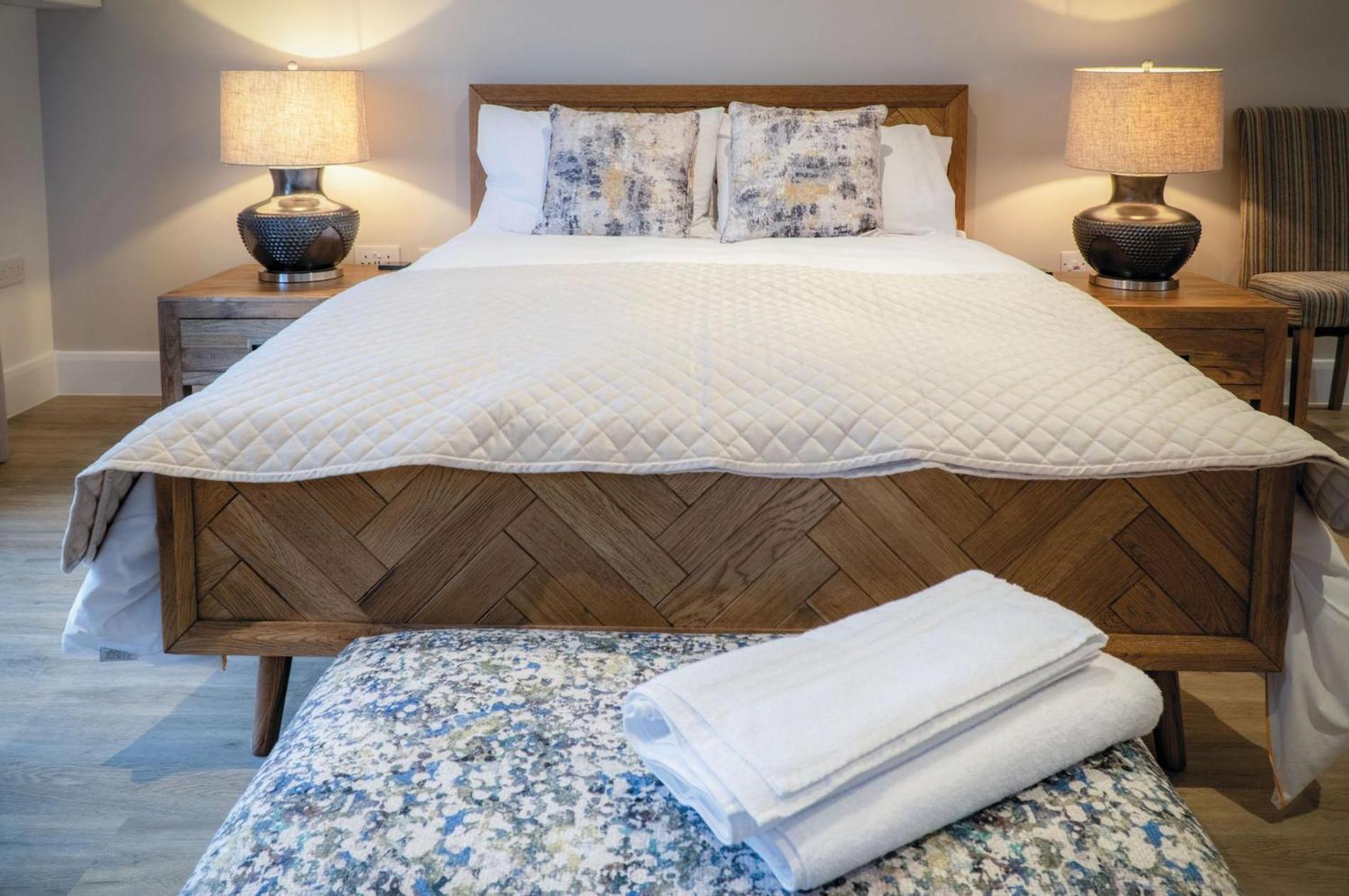 Suite 1 - Sleeping Giant Hotel - Pen Y Cae Inn Brecon Exteriör bild