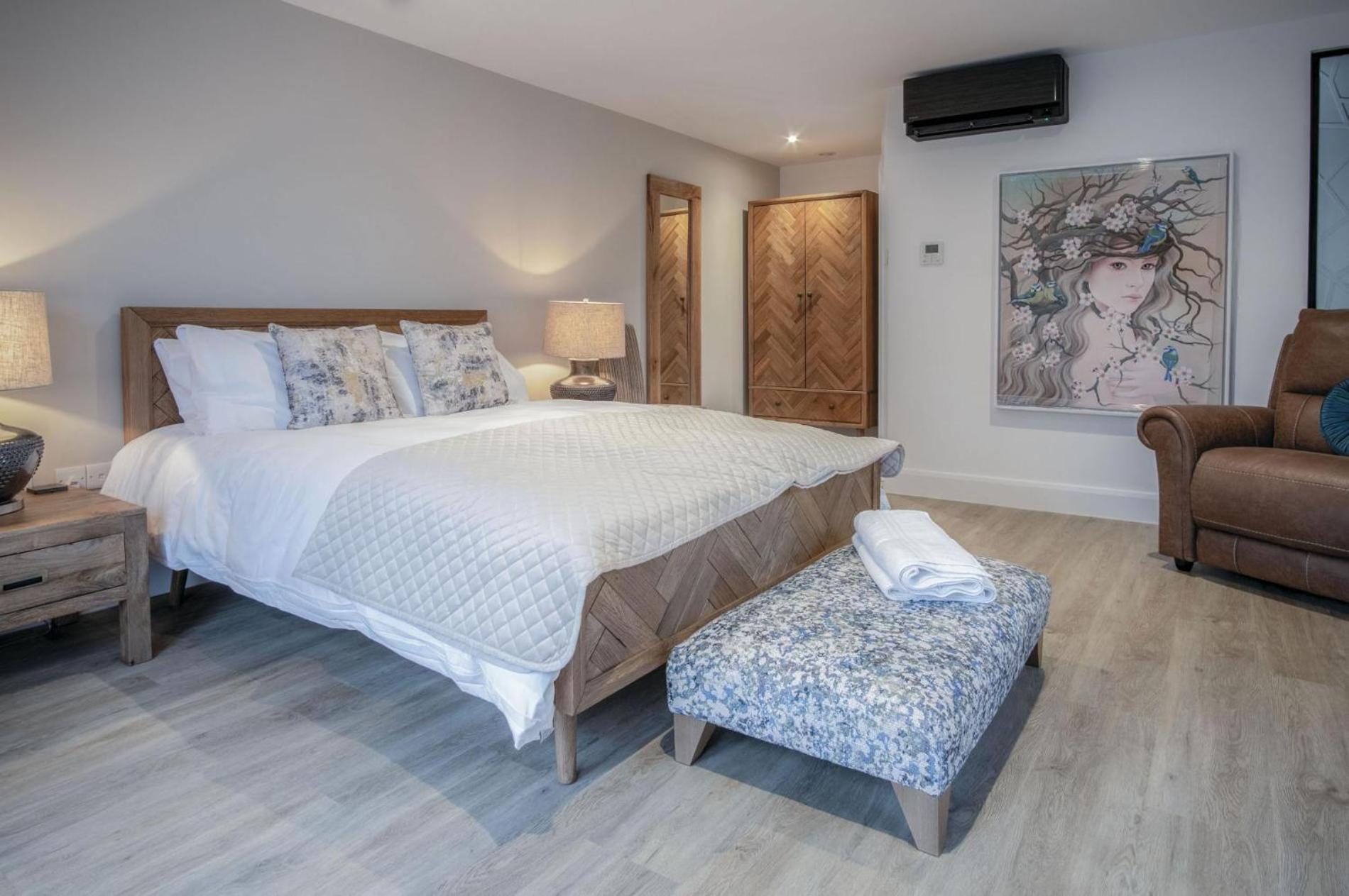 Suite 1 - Sleeping Giant Hotel - Pen Y Cae Inn Brecon Exteriör bild