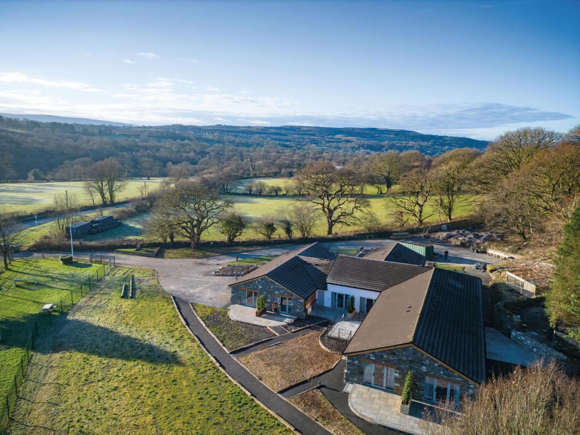 Suite 1 - Sleeping Giant Hotel - Pen Y Cae Inn Brecon Exteriör bild