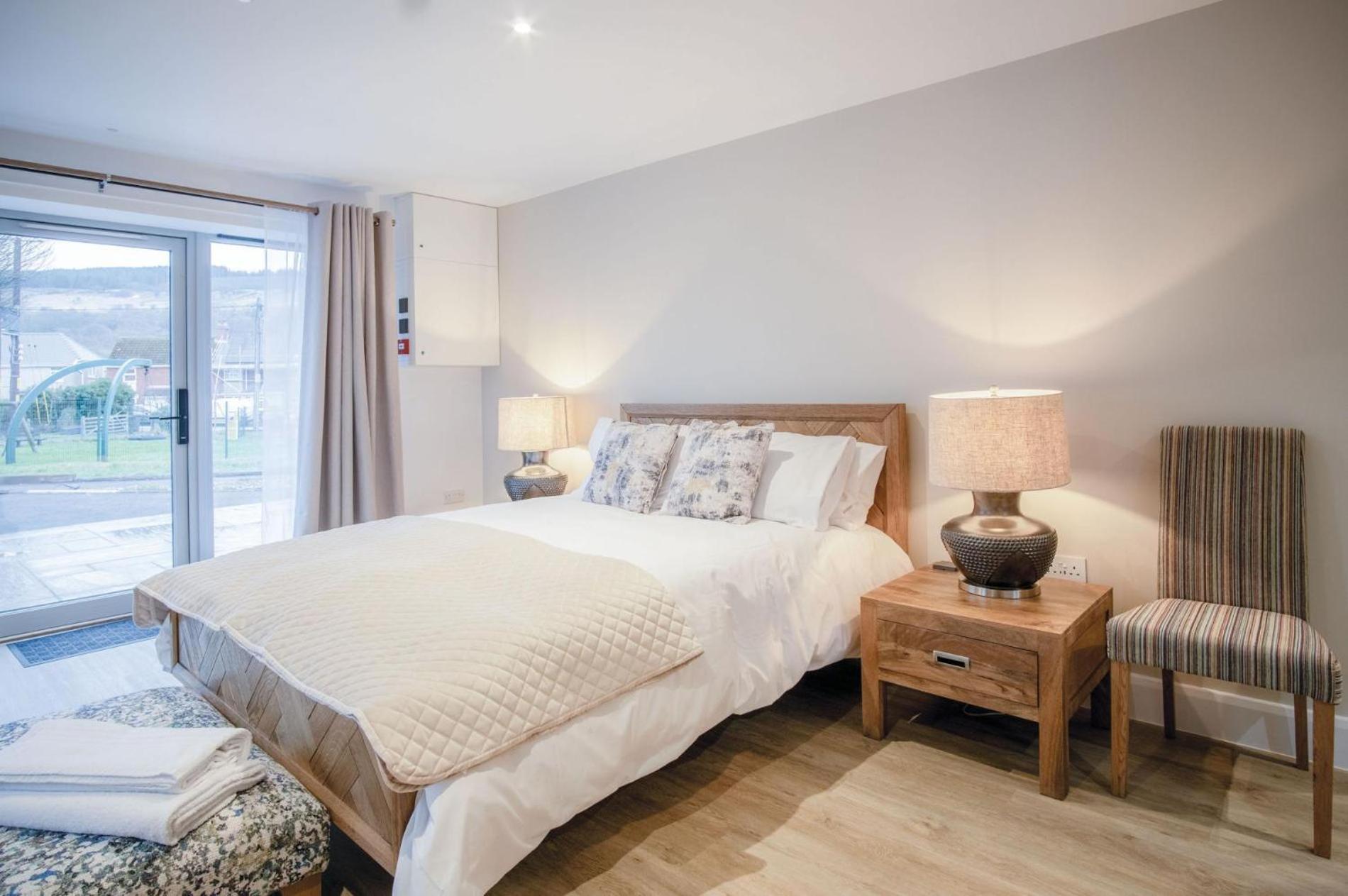 Suite 1 - Sleeping Giant Hotel - Pen Y Cae Inn Brecon Exteriör bild