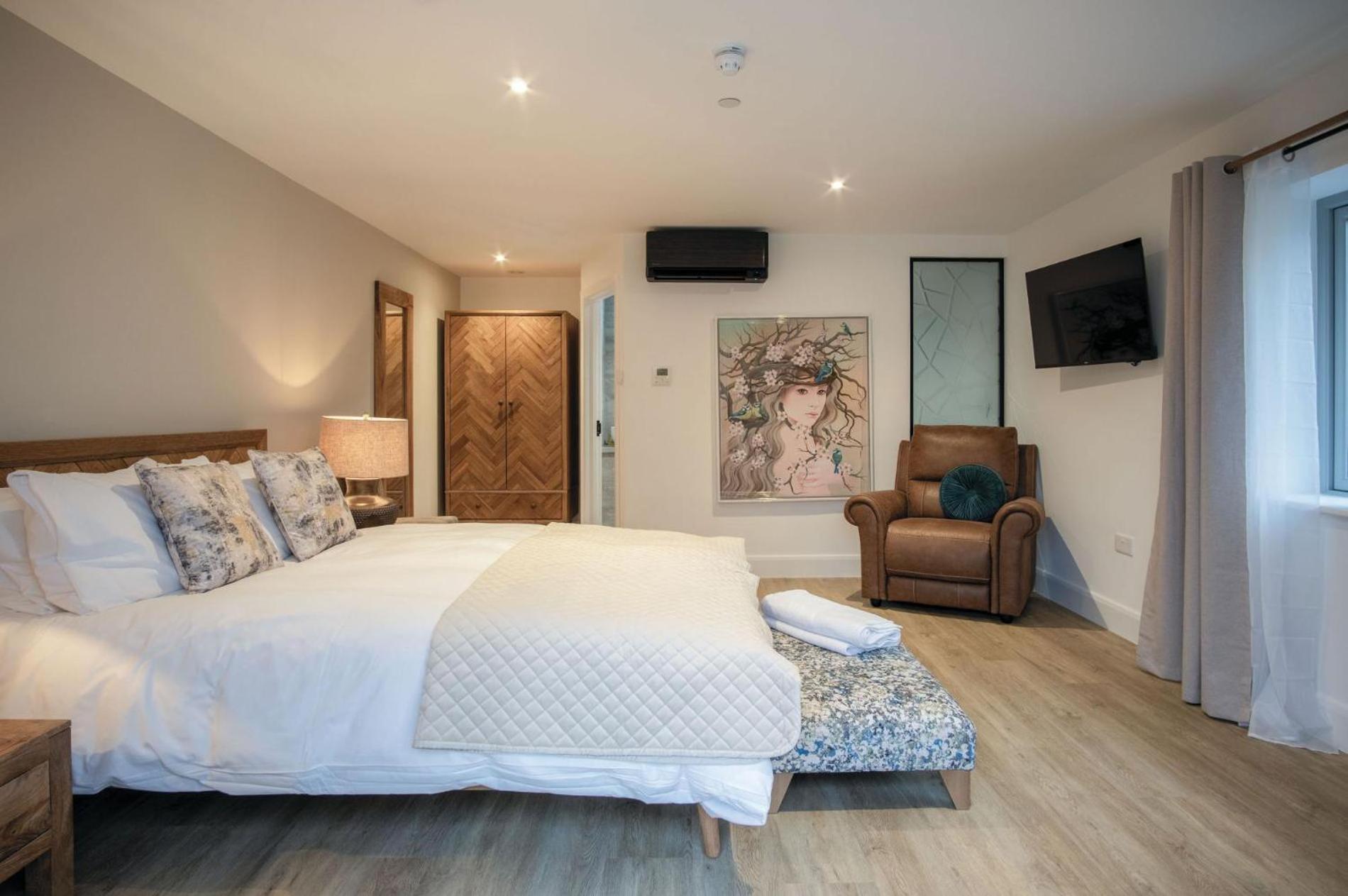 Suite 1 - Sleeping Giant Hotel - Pen Y Cae Inn Brecon Exteriör bild