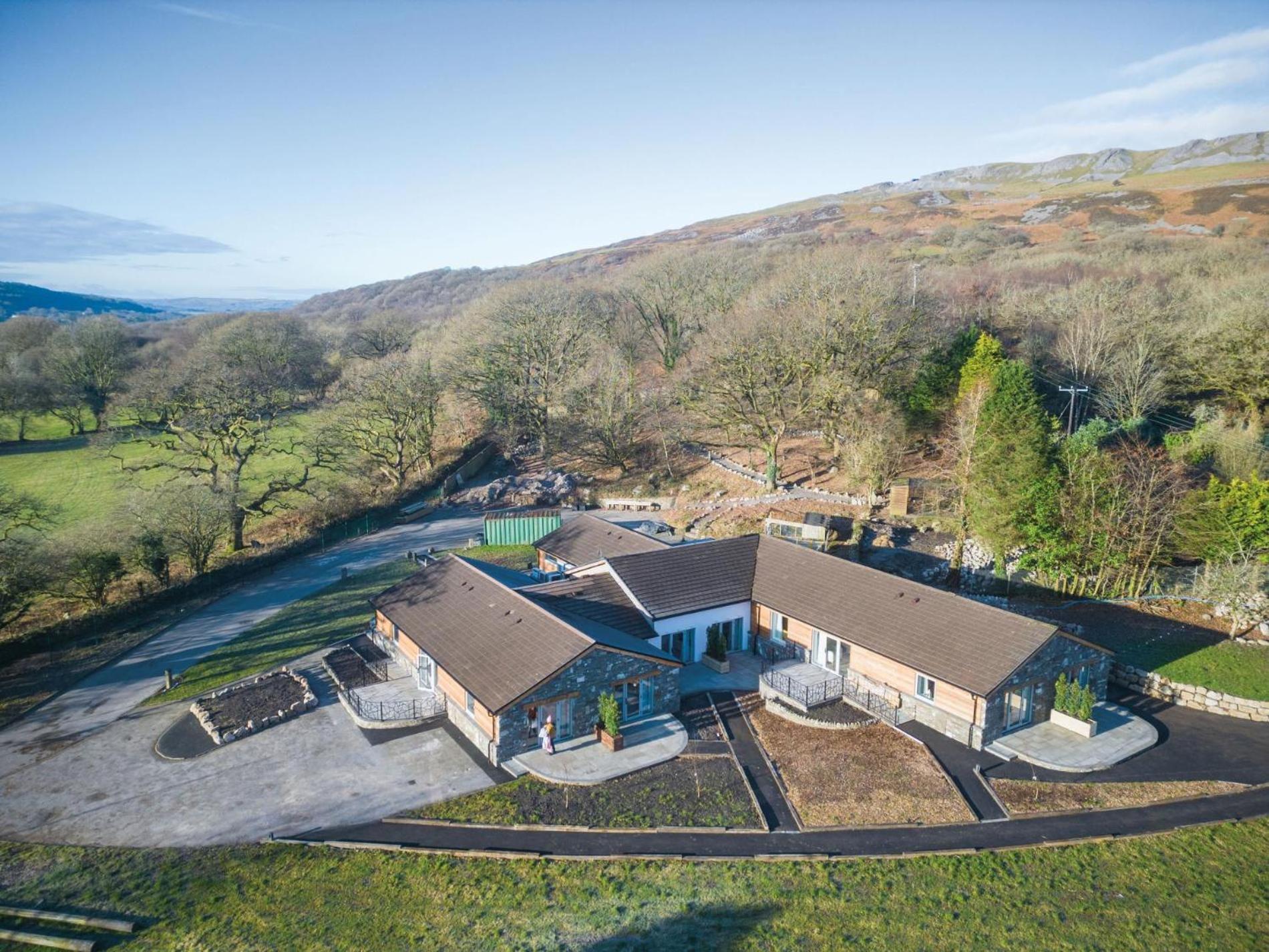 Suite 1 - Sleeping Giant Hotel - Pen Y Cae Inn Brecon Exteriör bild